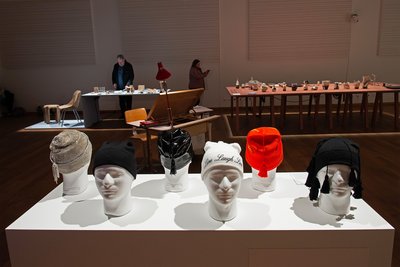 Die Zipfelmütze: Alltagskultur im Wandel der Kunst Die Zipfelmütze: Alltagskultur im Wandel der Kunst