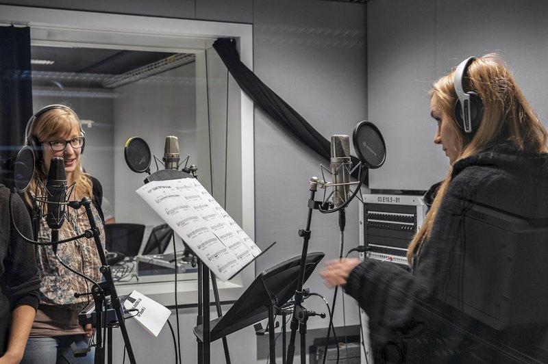 _col2074.jpg Picture PreCollege Music, Sound Engineering