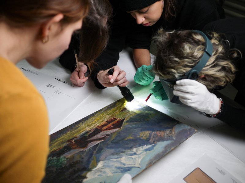 p1050889.jpg Art Production and Handling