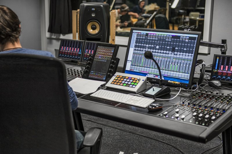 _col1952.jpg Picture PreCollege Music, Sound Engineering