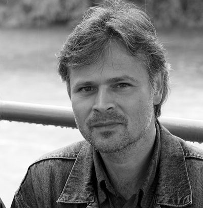 Dr. phil. Beat Suter Dr. phil. Beat Suter