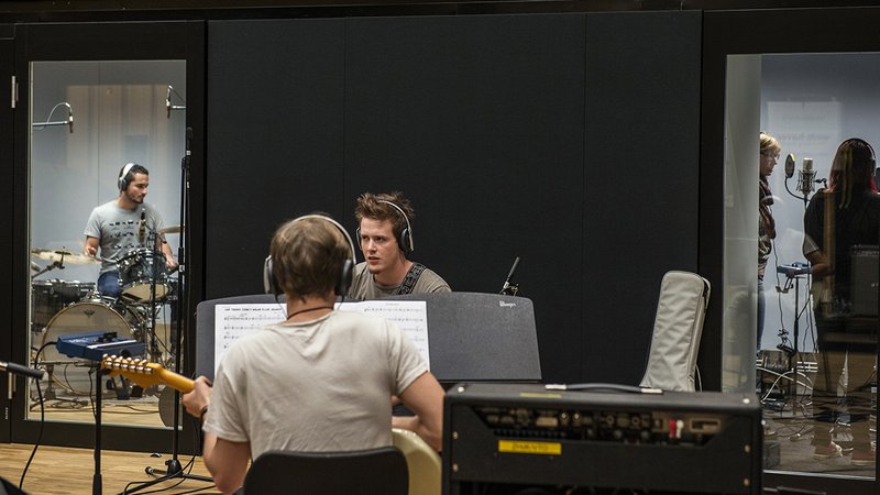 tonstudio_1280x720.jpg Picture PreCollege Music, Sound Engineering