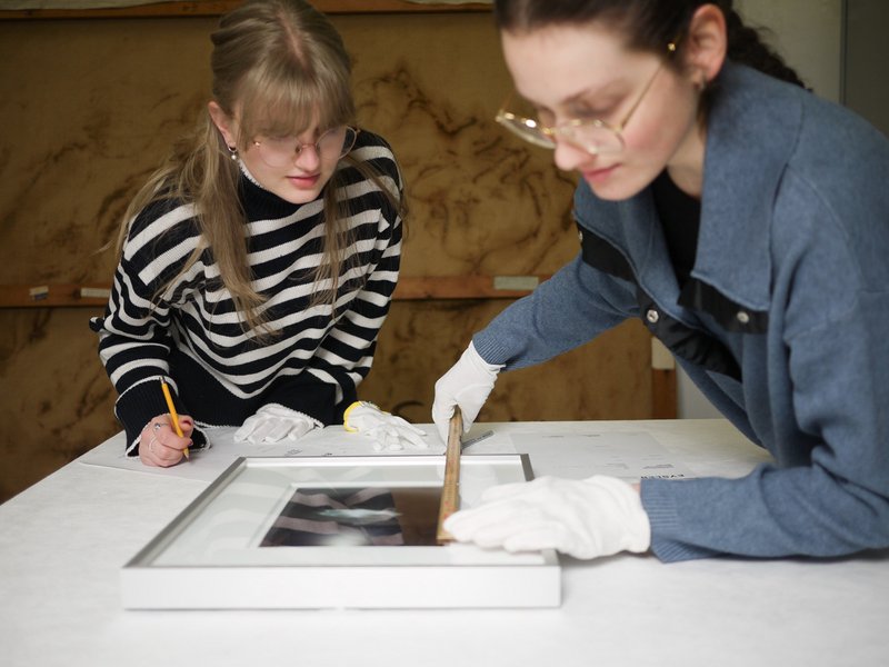 p1050866.jpg Art Production and Handling