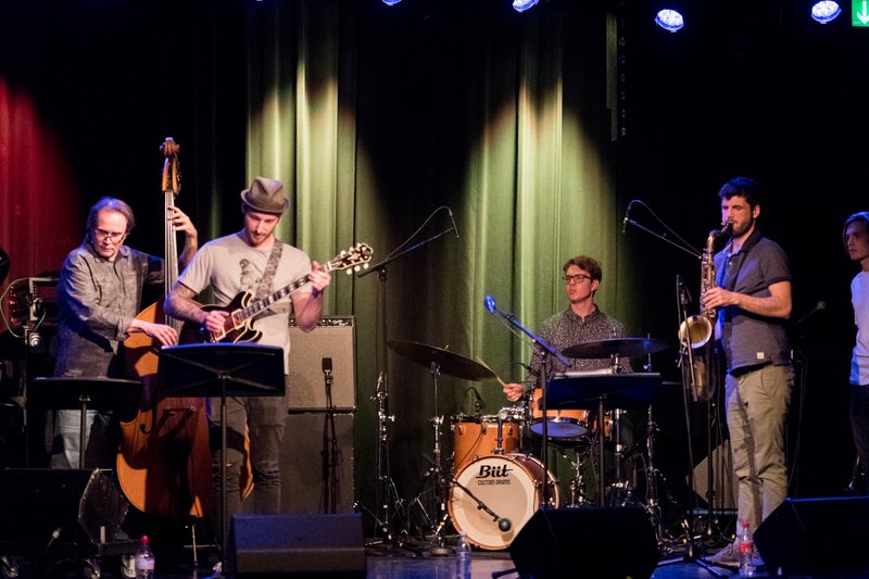 _nef0103.jpg Bilder Jazz/Pop